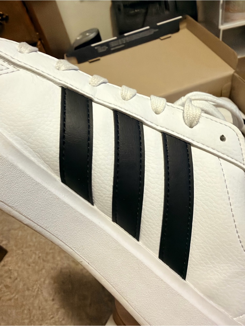Adidas - Picture 4 of 5